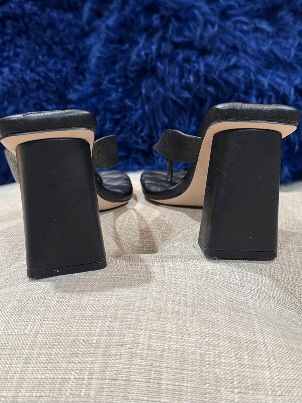 Jessica Simpson Black Quilted Leather Block Heel Thong Sandals - Picture 3 of 7